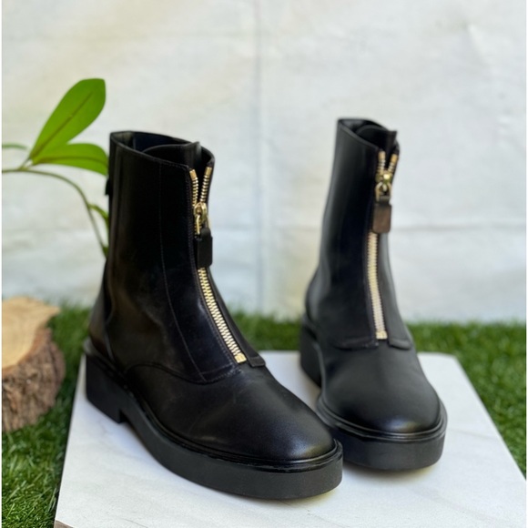 Stuart Weitzman Women 5 Lodge Boots Black Leather Bootie Zip Platform NWOT - Picture 12 of 14